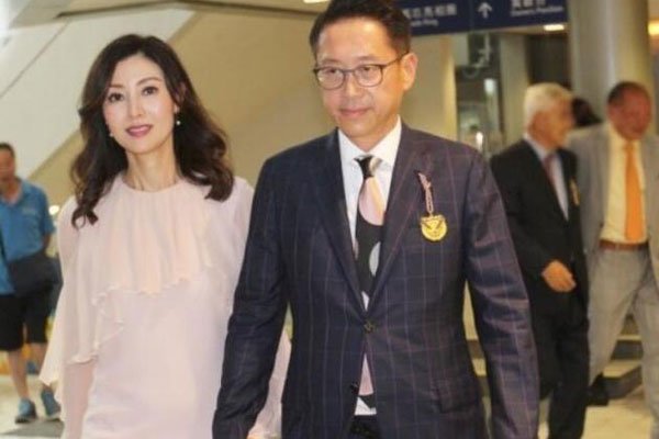 李嘉欣的老公许晋亨 嫁豪门:李嘉欣老公个人简历
