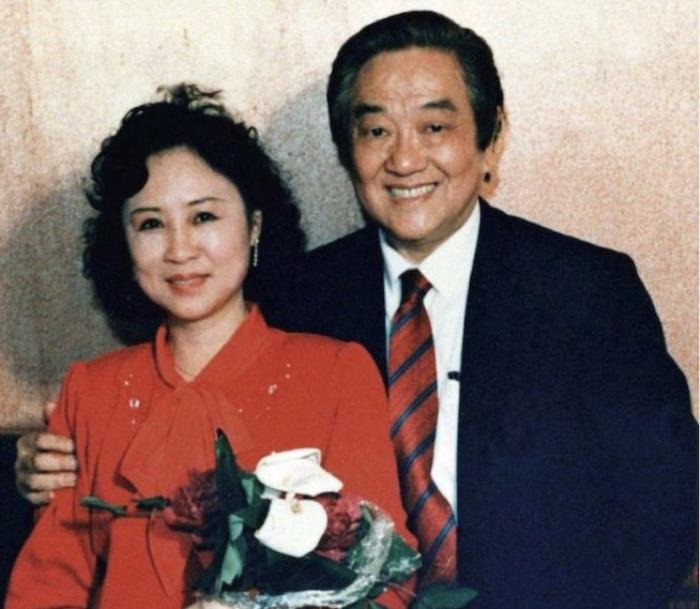 为什么说琼瑶三观不正 小说是小三上位?婚姻到底是佳话还是小三插足