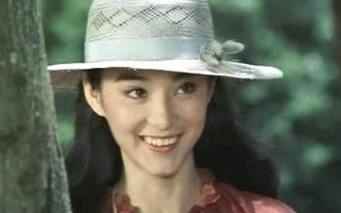 为什么说琼瑶三观不正 小说是小三上位?婚姻到底是佳话还是小三插足