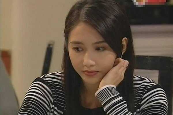 黎姿个人资料简历 翻旧账:逼迫拍三级作品