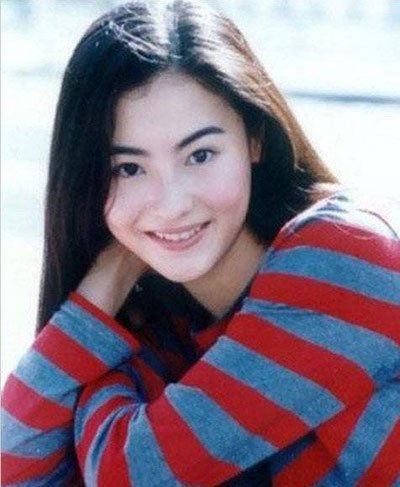 张柏芝阿娇粉瓣门事件 因此事还是和谢霆锋离婚了