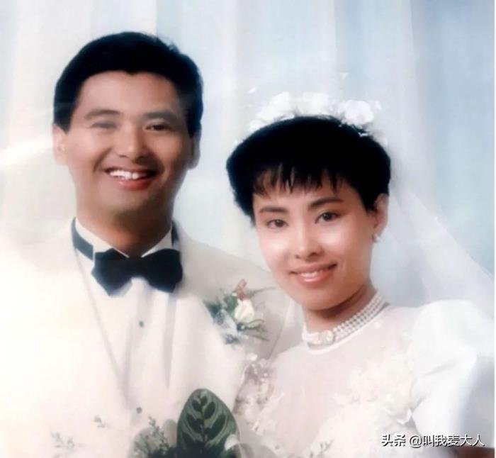 周润发老婆陈荟莲的真实身份个人资料 陈荟莲和周润发情史怎么认识的