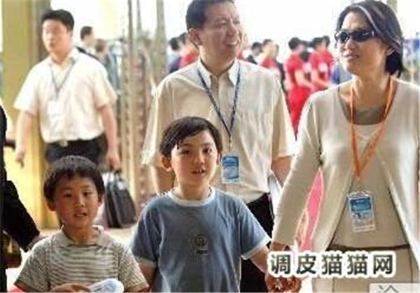 潘石屹个人资料及简介 SOHO潘石屹的三段婚史