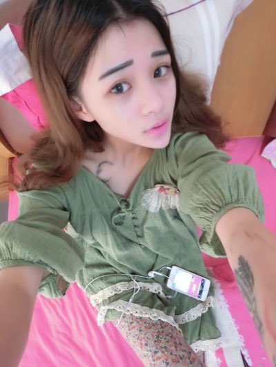 变形记李耐阅个人资料 走红后开始整容忙着拍戏