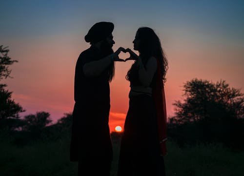 һ�����˻ỳ��ǰ�ε������� ���˸���������ǰŮ�Ѿ�����