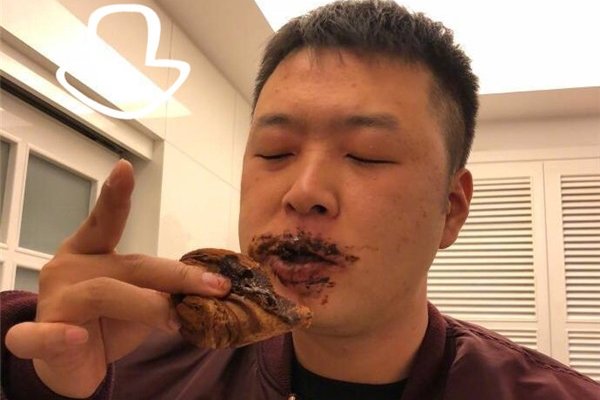 杜海涛给韩国人跪下原视频始末 崇拜语言:杜海涛跪拜权志龙事件