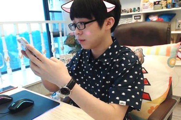 嗨氏怎么凉的 不直播王者荣耀了:嗨氏为什么不直播了