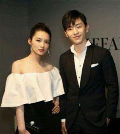 明星李沁的老公是谁 和邓伦太般配非常的宠溺