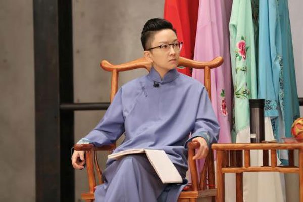 王佩瑜简历及个人资料简介 是男是女?性取向受热议