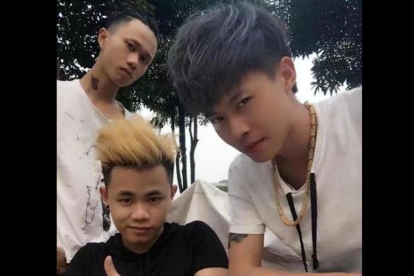 许华升公司多少身价有多少个亿 草根网红800万左右
