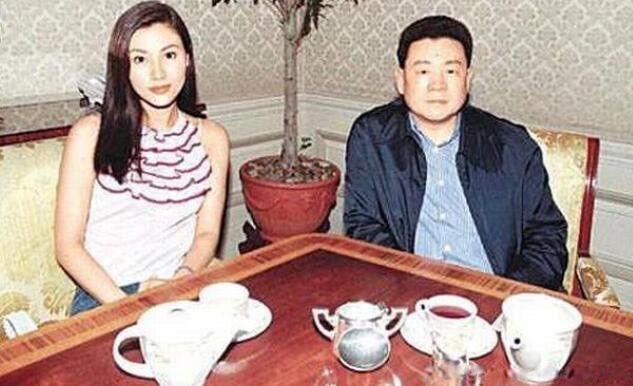 李嘉欣肉丸子事件 男女朋友?李嘉欣为刘銮雄打过几次胎