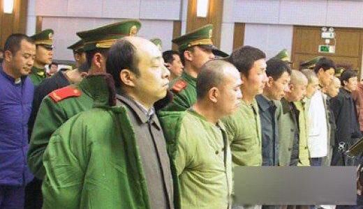 李满林后面的老侯是谁 山西太原恶霸李满林简介