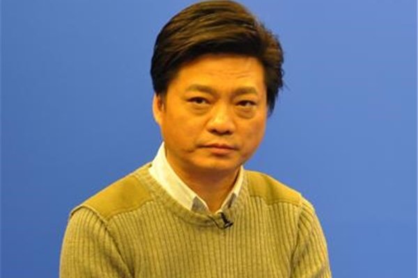 崔永元个人资料简介 是个狠人:崔永元后面有大人物是谁