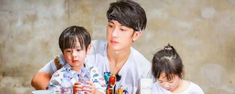 吴尊为什么叫文莱王子 和皇室关系很亲近:吴尊的家世和实力怎么样