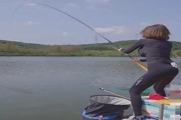 ��С���ɫƤ��5��37�벥��ʲô���� ��ɫƤ����ʲô��
