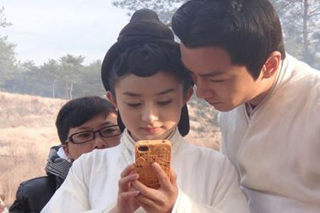 陈晓和赵丽颖传过绯闻吗 机场痛哭:在一起过嘛怎么分手的