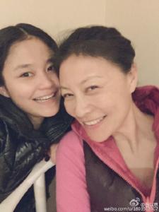 岳红的第一任丈夫是谁 演员岳红的女儿岳以恩是和谁生的