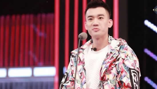 脱口秀庞博个人资料 小鲜肉英年早婚老婆叫颜清子