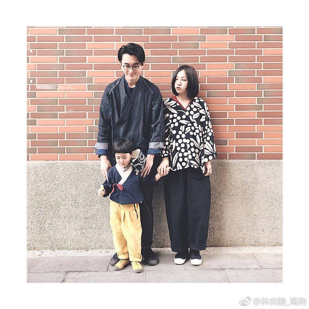 林奕勋的老婆游爱宝资料照片 三口之家很幸福温馨