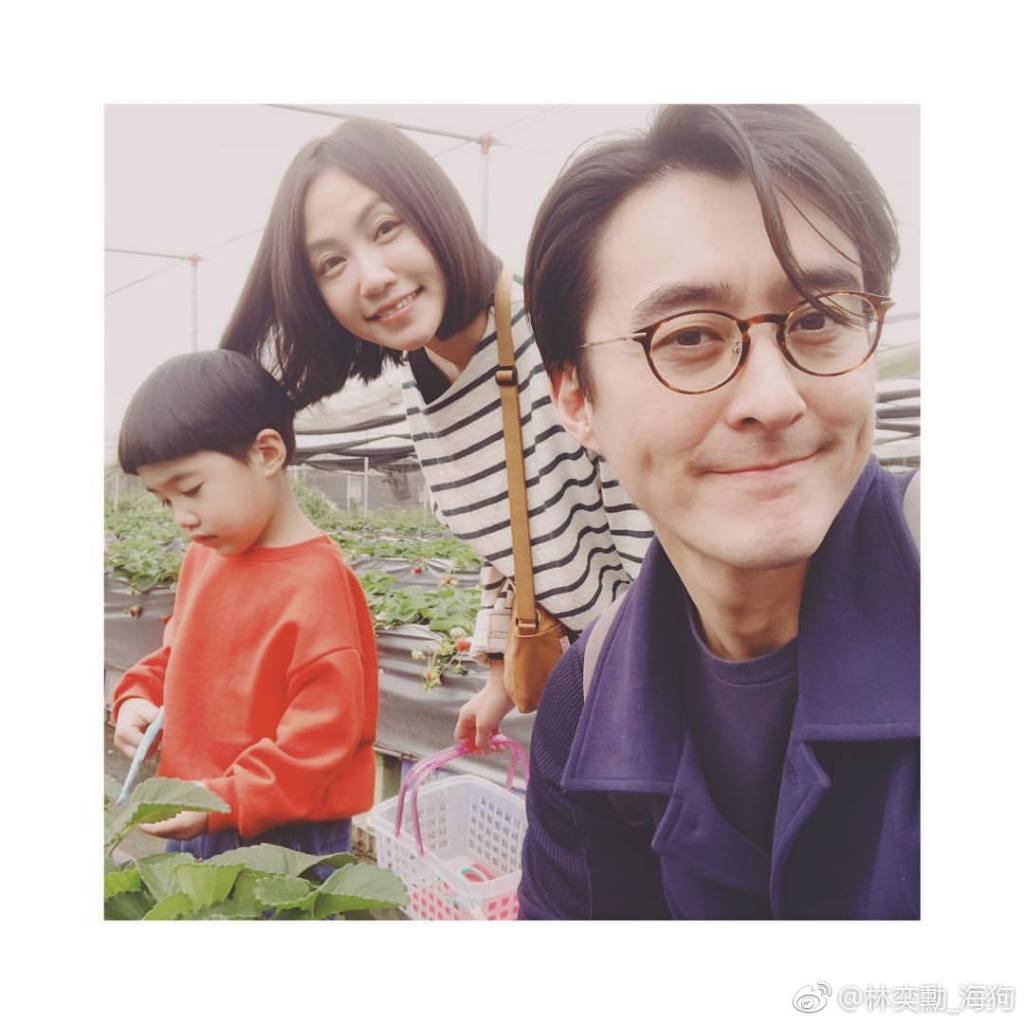 林奕勋的老婆游爱宝资料照片 三口之家很幸福温馨