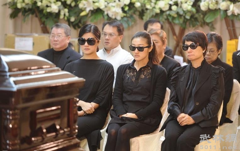 邓光荣是怎么离去的 因心脏病发在睡梦中猝死