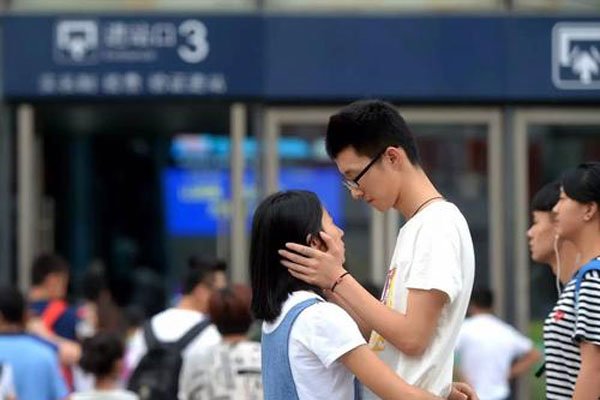 庄巧涵事件完整过程 勇气可嘉:对大学的影响非常不好