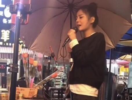花姐档案简历 业余歌手成名经历:网红花姐个人资料