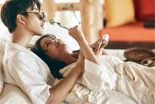 李海娜和mike在一起过吗 不亲密了?申请当干妈现状如何了