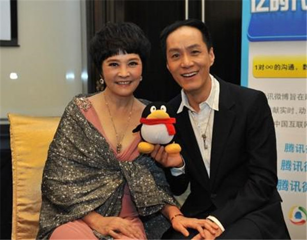 梁丹妮第一任丈夫是谁 和冯远征是二婚:和前夫没有孩子