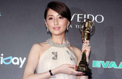 柯佳嬿个人资料演过的电视剧 早婚:现任老公谢坤达