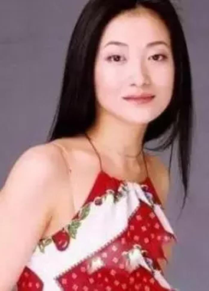 养小鬼的明星下场有多惨 娱乐圈养小鬼被反噬的女明星盘点