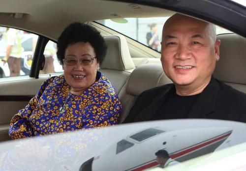 迟重瑞的妻子个人资料 中国女首富的丈夫:陈丽华老师是他唯一妻子