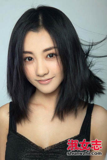 杨蓉的胸怀好大好软 胸围36C身材更是性感曼妙