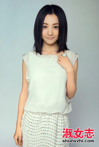 杨蓉的胸怀好大好软 胸围36C身材更是性感曼妙
