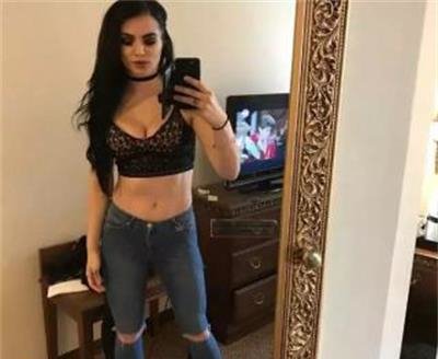 wwe佩奇个人资料老公简介 门视频怎么回事