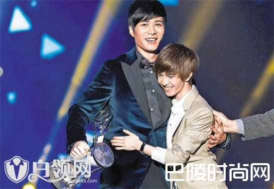 郭敬明是gay吗 是1还是0?疑似与陈学冬分手