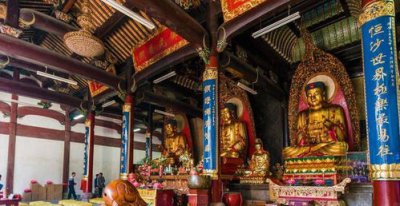 烧香拜佛什么日子比较好 最为出名的烧香时间是什么时候