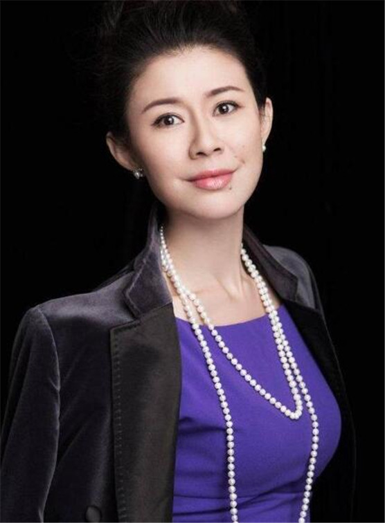 老梁为什么没有孩子 和方琼的绯闻:梁宏达的妻子是谁