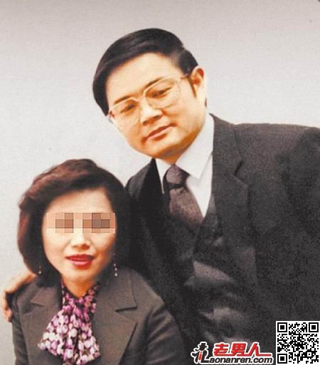 王晓玉娶刘晓庆的原因 之前的感情经历:王晓玉的婚史