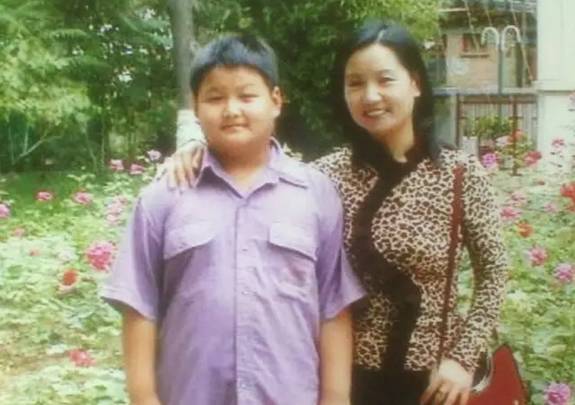 宋昱欣为什么叫宋表 南京坐台身材一级完美