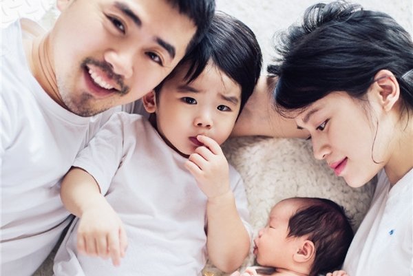 黄英的老公曹帅个人资料 吸金能力:黄英老公曹帅有钱吗