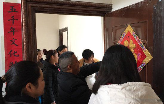 搬家进新房有什么讲究吗 先后顺序:搬家进门仪式和讲究