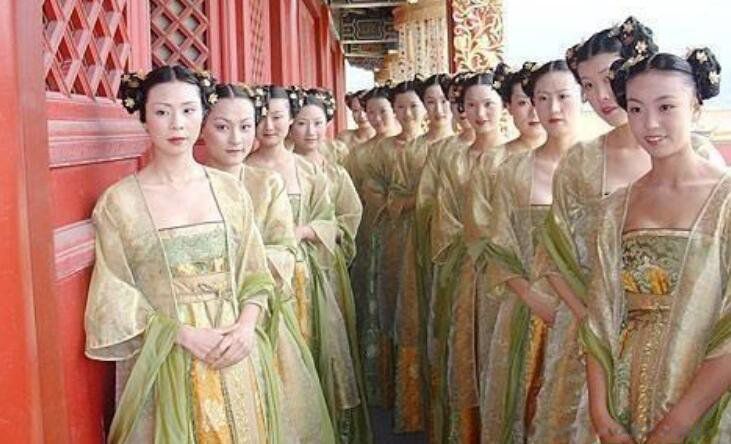 女太监割的是哪个部位啊 幽闭:女太监是怎么净身的全过程