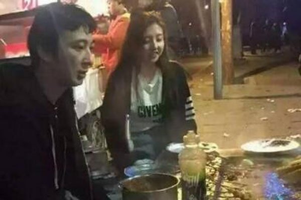 王思聪在东北吃烧烤被谁打了 谁打的王思聪缝了六针