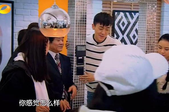 虞书欣的家世到底有多强大 家庭背景:爷爷是做什么