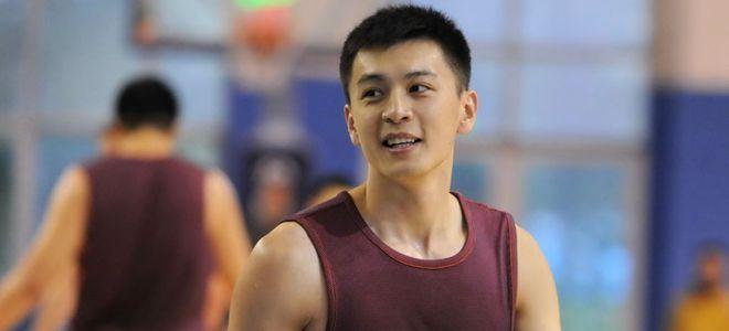 杨鸣老婆唐佳良资料 妻子圈外人:杨鸣个人资料介绍