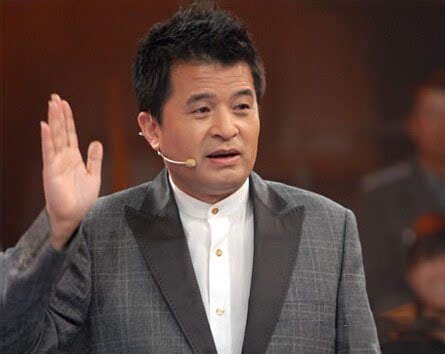 毕福剑个人资料简历 唱评智取威虎山:毕福剑说了什么话,犯错误了