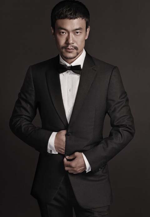 莫小棋和廖凡一半海水一半火焰真枪实弹 为事业献身剧中假戏真做了