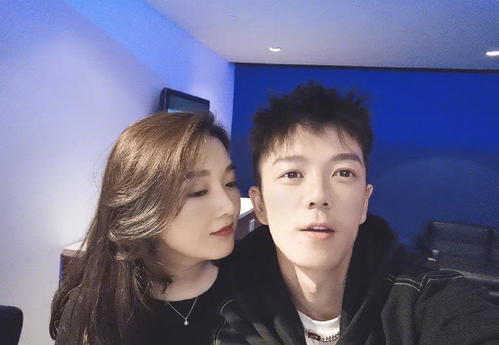 王栎鑫现任老婆叫什么 参加的综艺节目:王栎鑫和吴雅婷怎么认识的