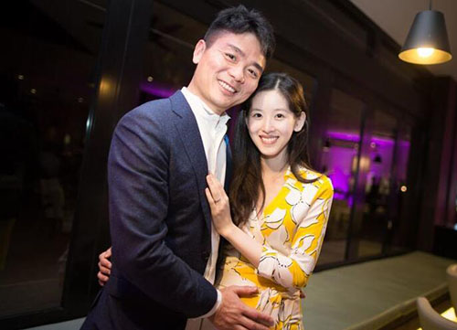 刘强东和奶茶妹妹的年龄差多岁 19岁:刘强东和章泽天怎么走到一起的